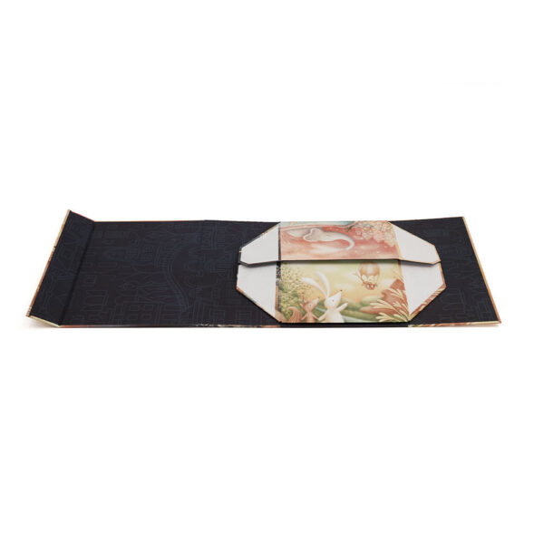 Rigid Folding Baby Blanket Gift Box with Illustrated Print Rigid Folding Baby Blanket Gift Box with Illustrated Print