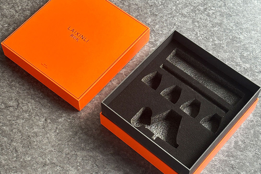 Caixa rígida para perfume